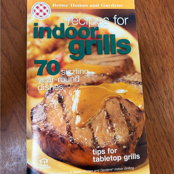 Assorted Cookbook Bundle. - Picture 2 of 4